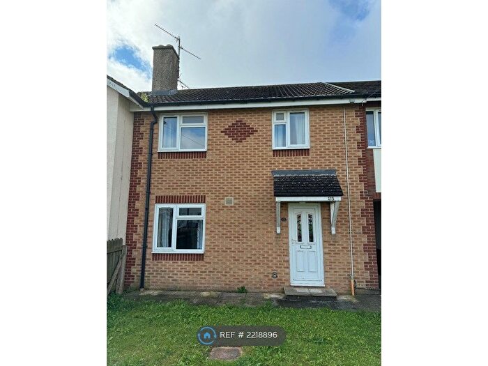 3 Bedroom Terraced House To Rent In Pinnocks Place, Swindon, SN2