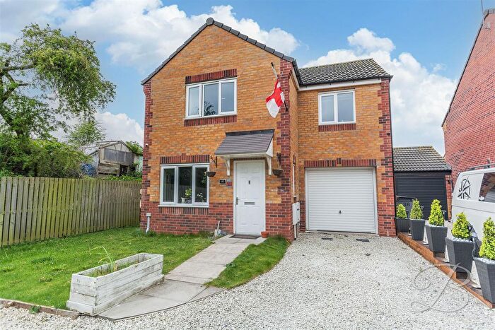 3 Bedroom Detached House For Sale In Primrose Way, Langwith Junction, Mansfield, NG20
