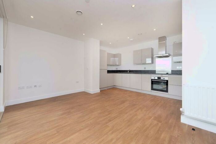 1 Bedroom Flat To Rent In Union Way, Willesden Juntion, NW10