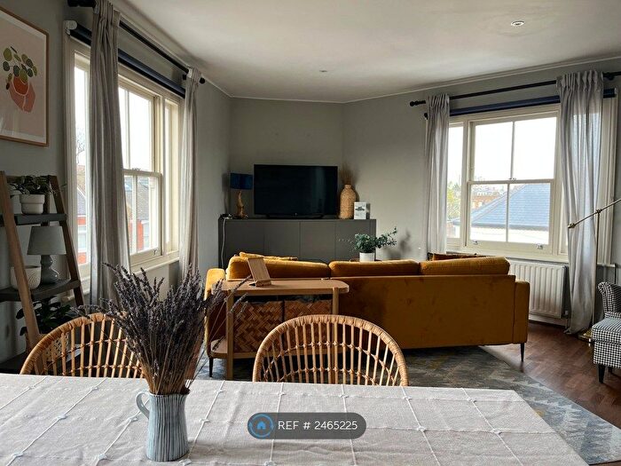 2 Bedroom Maisonette To Rent In Dalling Road, London, W6