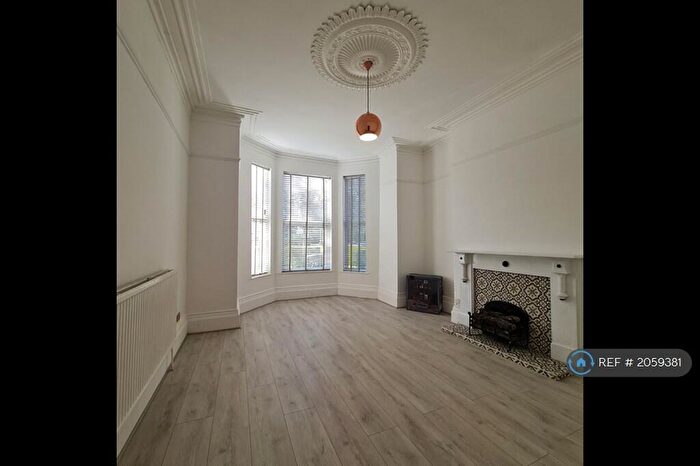 1 Bedroom Flat To Rent In Hymers Avenue, Hull, HU3