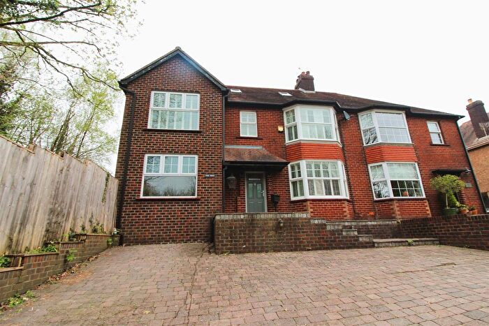 4 Bedroom Semi Detached House For Sale In Bryn Road, Pontllanfraith, Blackwood, NP12