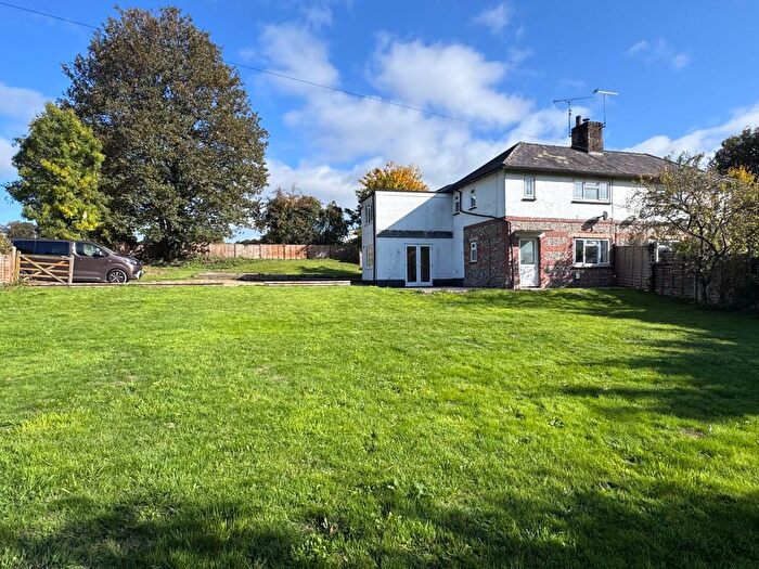 4 Bedroom Semi-Detached House To Rent In Bussey Stool, Tarrant Gunville, DT11