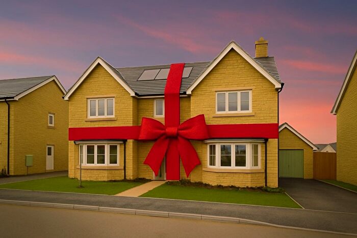 4 Bedroom Detached House For Sale In Great Somerford, Chippenham, SN15