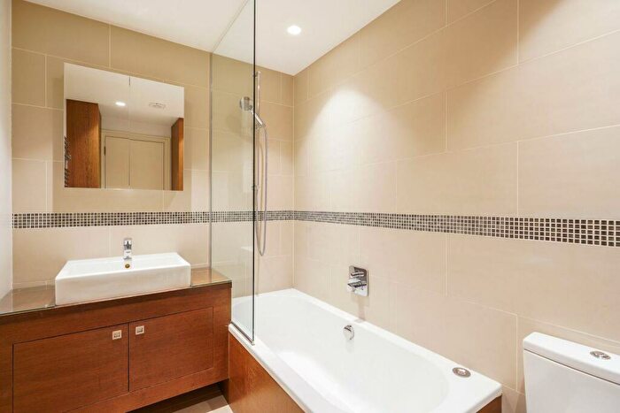 2 Bedroom Flat To Rent In Brondesbury Villas, Queen's Park, NW6