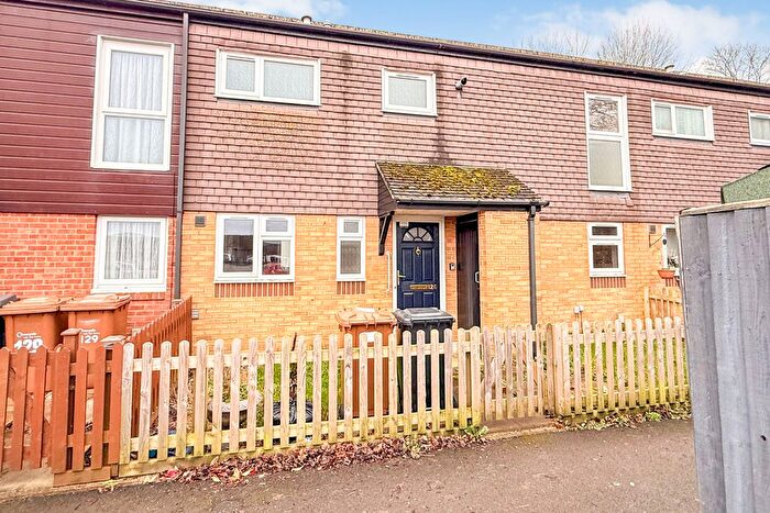 3 Bedroom Terraced House For Sale In Pilgrims Way, Andover, SP10