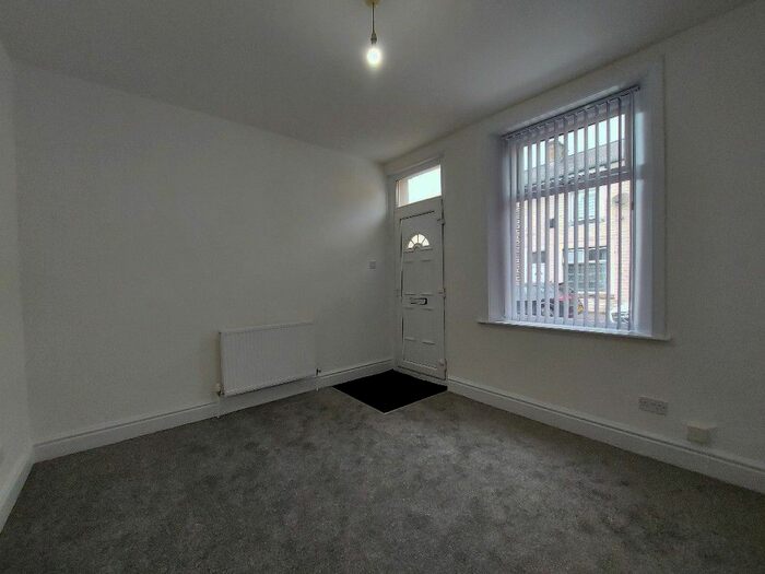 2 Bedroom Terraced House To Rent In Waterbarn Street, Burnley, BB10