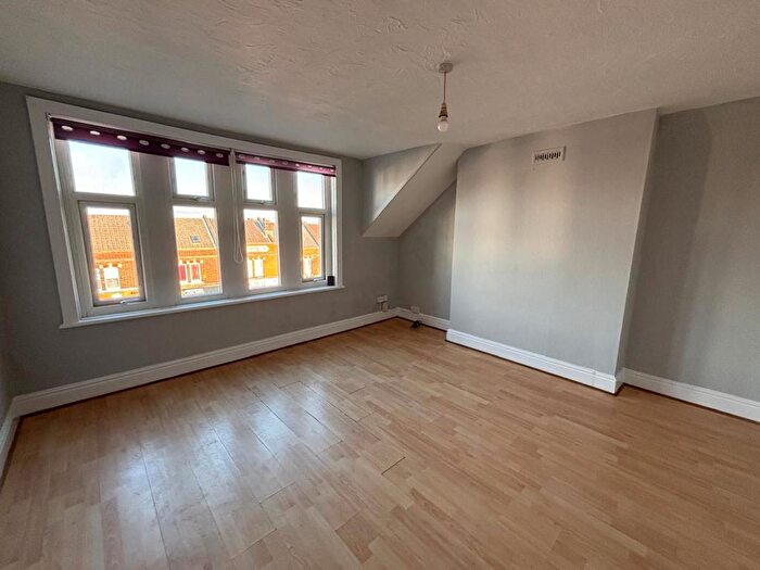 1 Bedroom Property To Rent In Flat, Shirley Road, Southampton, Hampshire, SO15