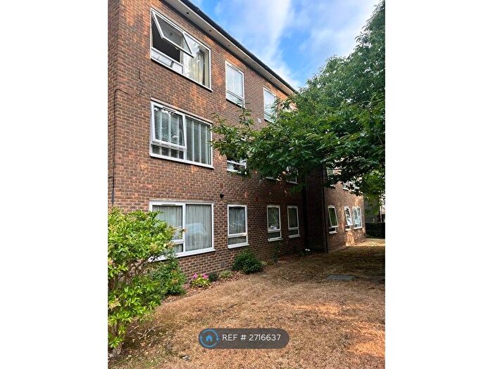 2 Bedroom Flat To Rent In Tierney Court, Croydon, CR0