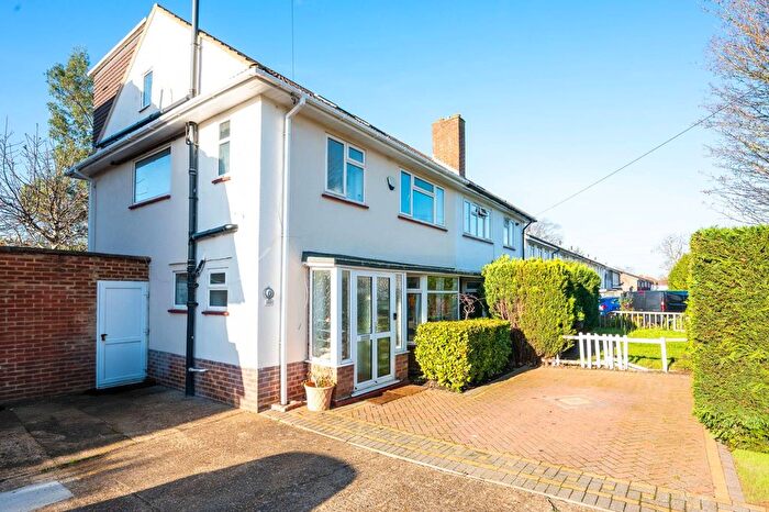 4 Bedroom Semi Detached House For Sale In South Lane, New Malden, KT3