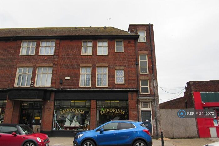 2 Bedroom Flat To Rent In Leighdom House, Herne Bay, CT6