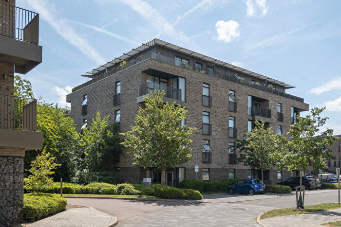 2 Bedroom Apartment For Sale In Lilywhite Drive, Cambridge, CB4
