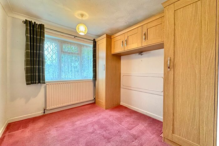 2 Bedroom Semi-Detached Bungalow For Sale In St John's Road, Locks Heath, SO31