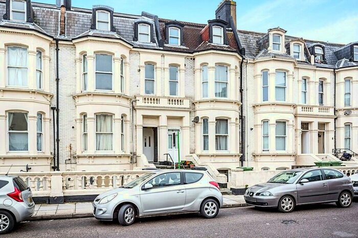 1 Bedroom Flat To Rent In Alhambra Road, Southsea, Hampshire, PO4