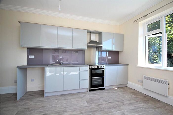 1 Bedroom Flat To Rent In Broadwater Road, Worthing, West Sussex, BN14