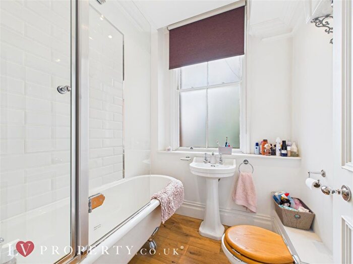 1 Bedroom Flat For Sale In Mint Drive, Hockley, Birmingham, B18