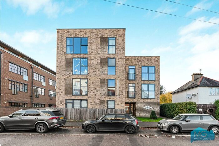 1 Bedroom Flat For Sale In Grenville Place, London, NW7