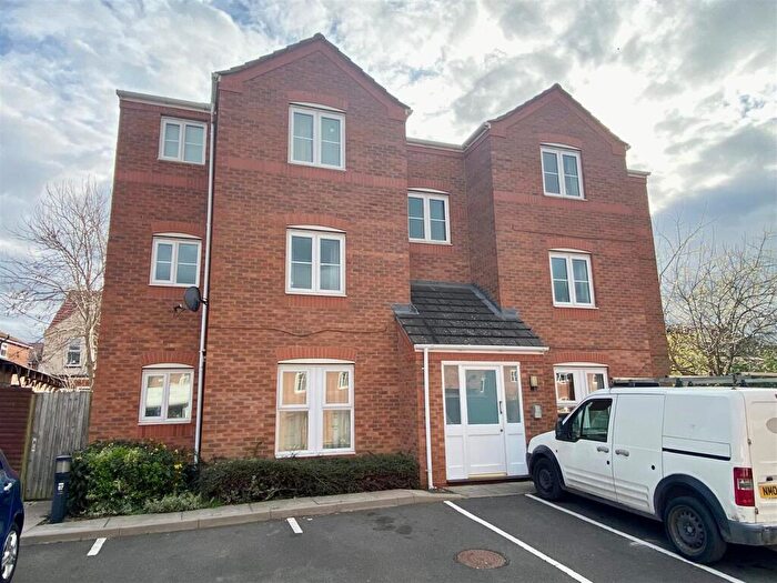 1 Bedroom Flat To Rent In Woodford Close, Nuneaton, CV10