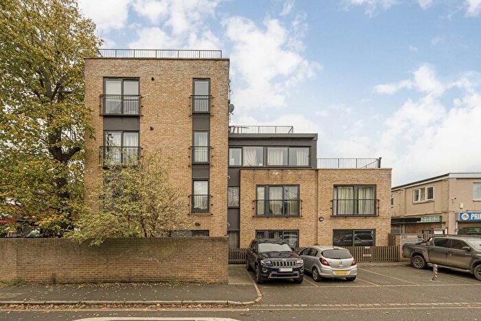 1 Bedroom Flat To Rent In Bath Road, Hounslow, TW4