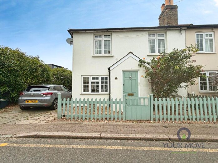 3 Bedroom End Of Terrace House For Sale In North Road, Bromley, BR1