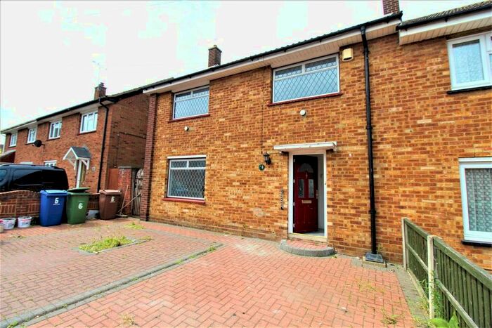 3 Bedroom Semi-Detached House To Rent In St. Cecelia Road, Chadwell St. Mary, Grays, RM16