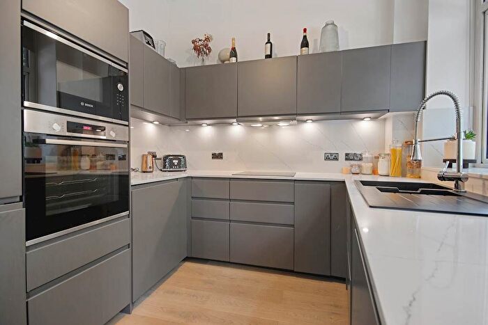 1 Bedroom Flat To Rent In New Kent Road, London, SE1