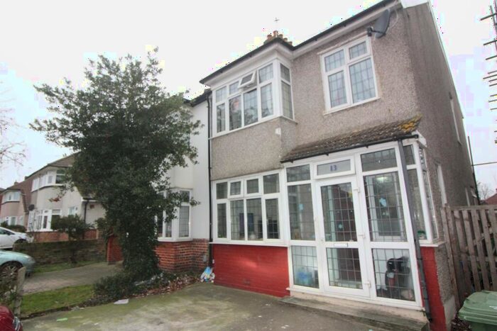 3 Bedroom Detached House To Rent In Avenue Road, Bexleyheath, Kent, DA7