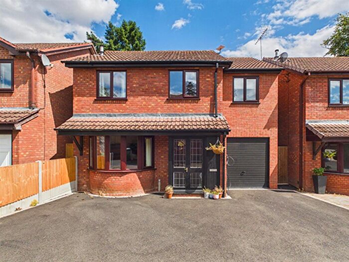 4 Bedroom Detached House For Sale In Mortimer Grove, Bewdley, DY12