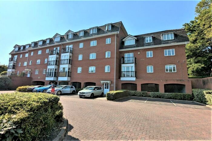 2 Bedroom Apartment To Rent In Ruskin, Caversham, RG4