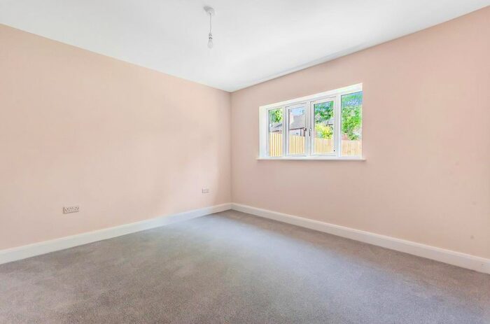 2 Bedroom End Of Terrace House To Rent In Parkfield Close, Coventry, CV2