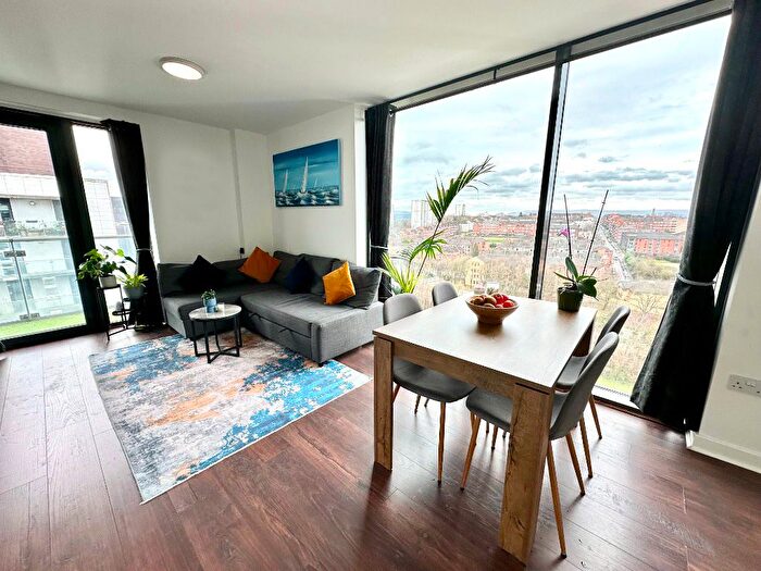 2 Bedroom Flat To Rent In Castlebank Place, Glasgow Harbour, Glasgow, G11