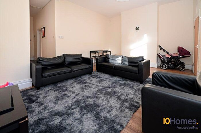 4 Bedroom Terraced House For Sale In Lumley Street, Sunderland, SR4