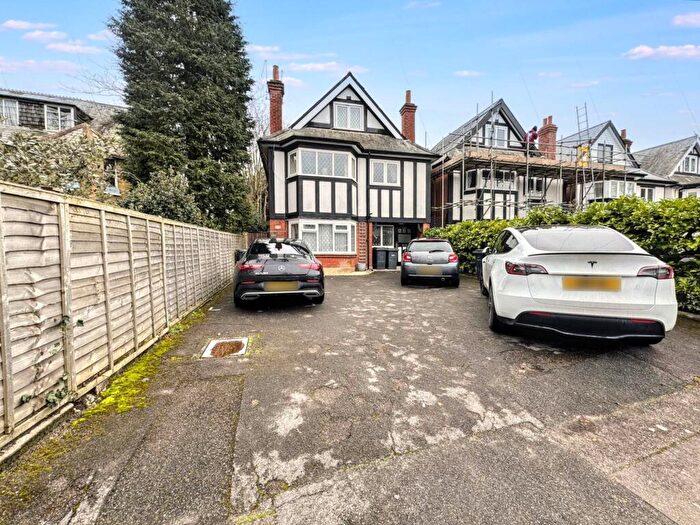 1 Bedroom Apartment To Rent In Robert Louis Stevenson Avenue, Bournemouth *garden Flat*, BH4