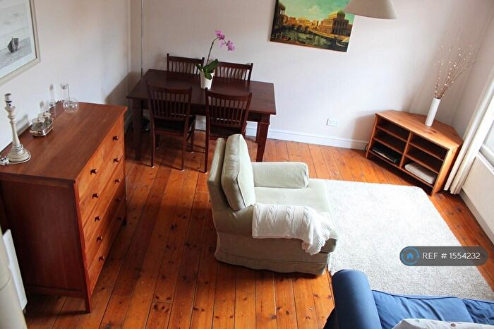 1 Bedroom Flat To Rent In Lavender Hill, London, SW11