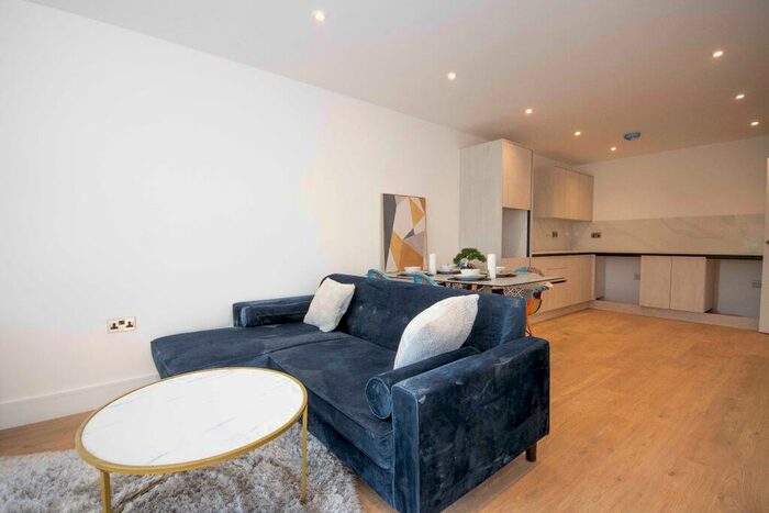 2 Bedroom Apartment For Sale In High Street, Wealdstone, Harrow, HA3