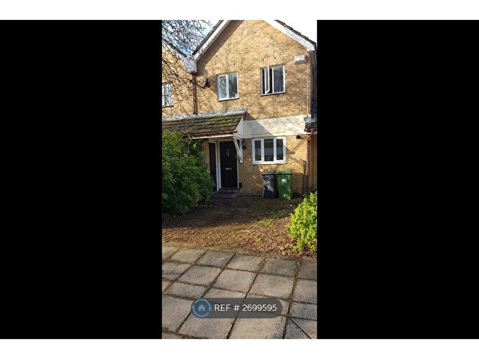 3 Bedroom Terraced House To Rent In Water Lane, London, SE14
