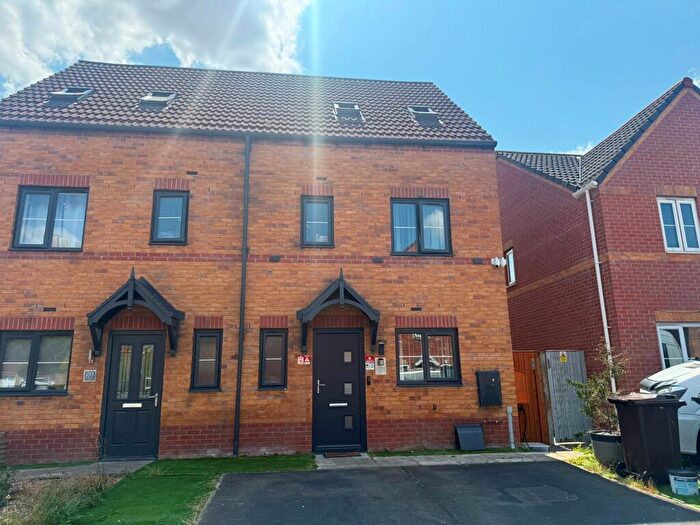 4 Bedroom Semi-Detached House For Sale In Pearwood Close, Goldthorpe, Rotherham, S63