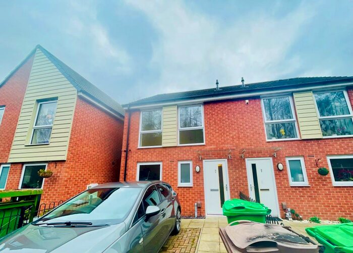 3 Bedroom House To Rent In Brodwell Grove, Nottingham, NG3