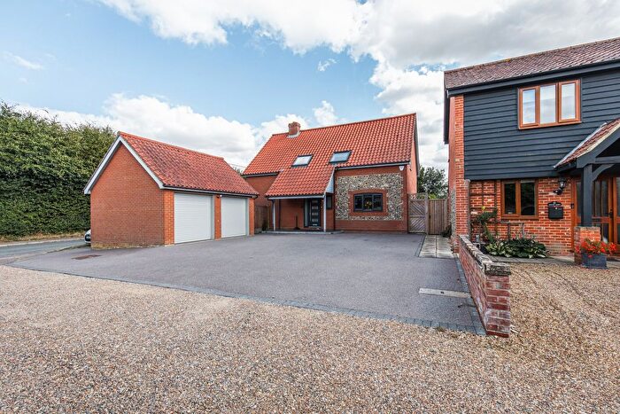 4 Bedroom Detached House For Sale In The Street, Hepworth, Diss, IP22