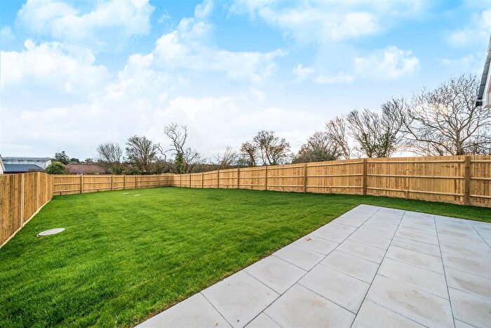 3 Bedroom Detached Bungalow For Sale In Monks Hill, Westbourne, PO10