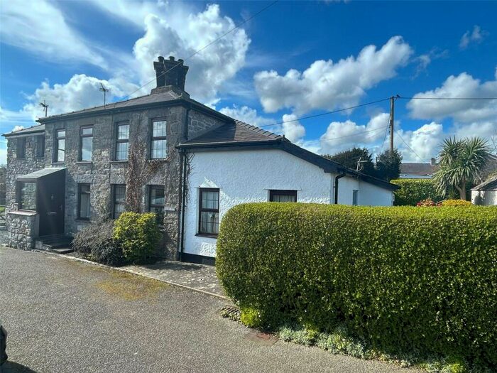 3 Bedroom Semi-Detached House For Sale In Ty Crwn, Moelfre, Anglesey, LL72