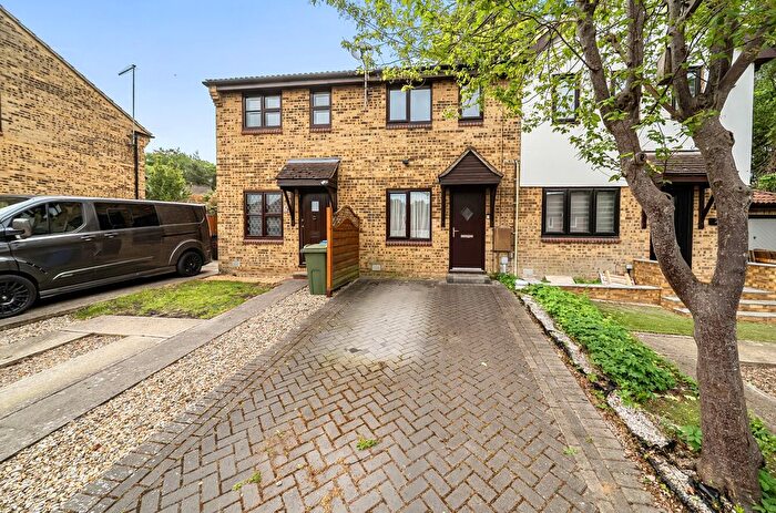 2 Bedroom Terraced House For Sale In Pewsey Vale, Bracknell, Berkshire, RG12