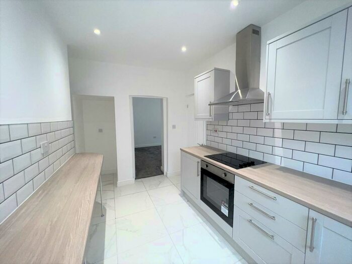 3 Bedroom End Of Terrace House To Rent In Greenmeadow Terrace, Tonypandy, CF40