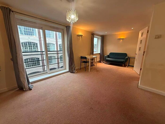 1 Bedroom Flat To Rent In Pelham Court, Coombe Road, Brighton, Fl, United Kingdom, BN2