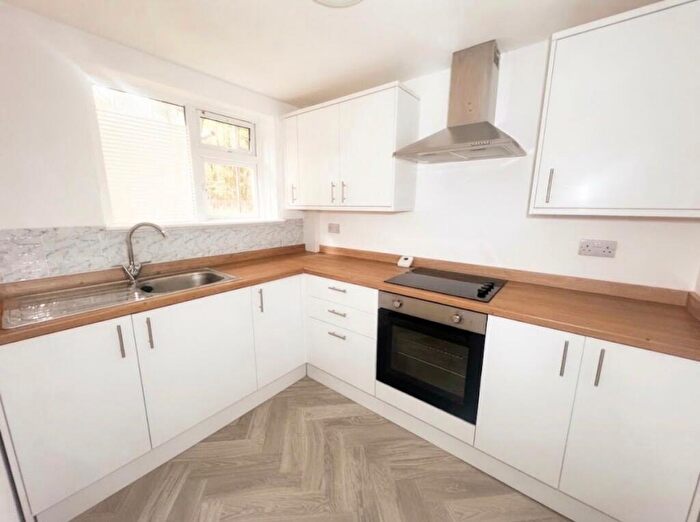 Terraced House To Rent In Devon Crescent, Haslingden, Rossendale, BB4
