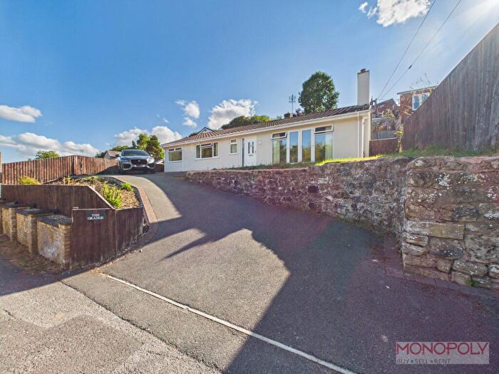 4 Bedroom Detached Bungalow For Sale In Pendwll Road, Moss, LL11