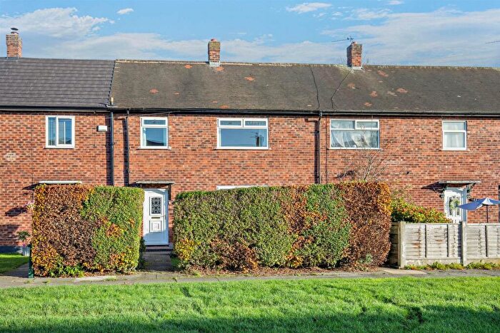 3 Bedroom Terraced House For Sale In Brede Walk, Manchester, M23