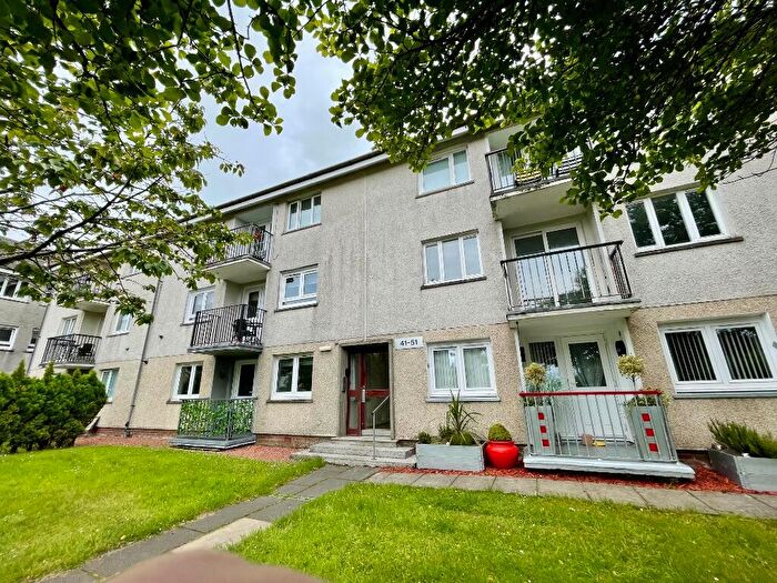 2 Bedroom Flat To Rent In Aikman Place, East Kilbride, South Lanarkshire, G74