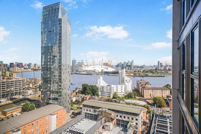 1 Bedroom Apartment To Rent In One Thames Quay, Marsh Wall, E14