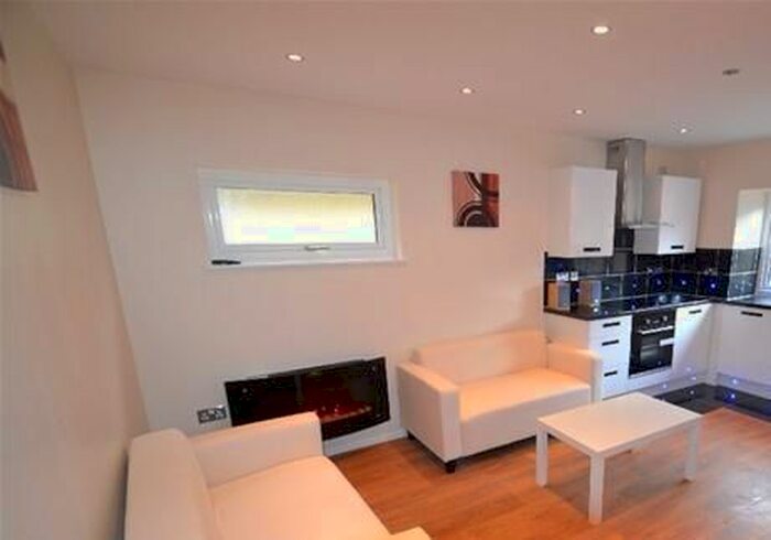 1 Bedroom Flat To Rent In London Road, Romford, RM7